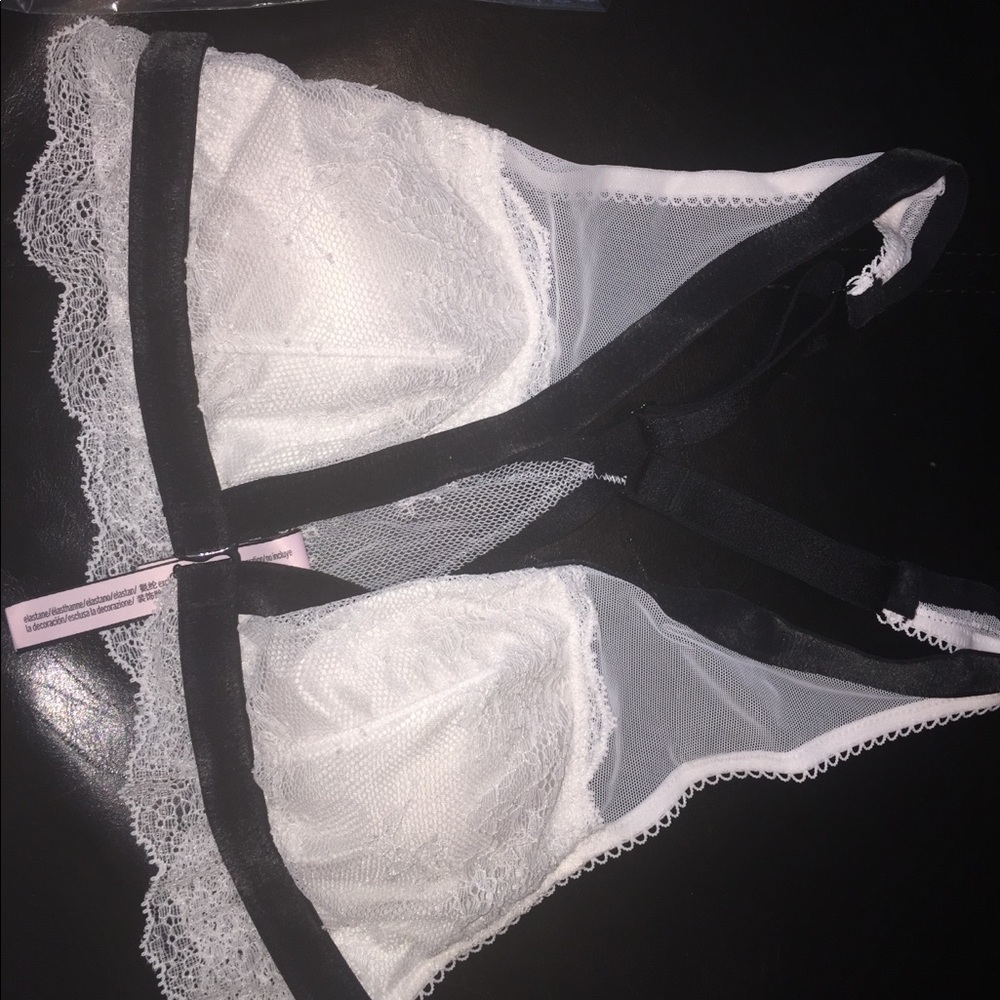 Victoria’s Secret bralette! Never worn!